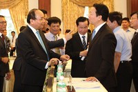 Thủ tướng Chính phủ Nguyễn Xuân Phúc gặp gỡ với các doanh nhân ngày 29/4/2016 tại TP. HCM