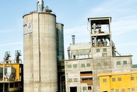 Xi măng Hà Tiên 1 (HT1) đã vơi áp lực tỷ giá