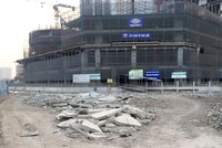 Dự án Sunshine Garden đang phải tạm dừng thi công.