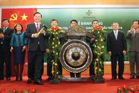Lãnh đạo Bộ Tài chính, UBND thành phố Hà Nội dự lễ đánh cồng khai Xuân 2016 tại sàn HNX 

