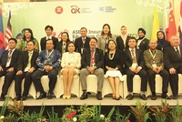 Ông Ngô Trung Dũng (thứ ba bên phải), Phó tổng thư ký phụ trách Hiệp hội Bảo hiểm Việt Nam tham dự Hội nghị bảo hiểm ASEAN từ ngày 21 - 25/11/2016