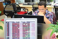 Cuối năm 2015, SGO niêm yết 20 triệu cổ phiếu trên HNX, giá đóng cửa phiên giao dịch đầu tiên là 14.500 đồng/cổ phiếu, hiện giảm còn 1.100 đồng/cổ phiếu 