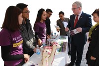 Việc mở công ty, khởi nghiệp hiện nay khá đơn giản, nhất là khi các thủ tục thành lập doanh nghiệp đã gọn nhẹ. Vấn đề là làm sao để doanh nghiệp đó tồn tại, phát triển, có thương hiệu.