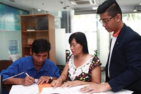 Nhiều ý kiến cho rằng, hợp đồng bảo hiểm nhân thọ nên ngắn gọn và dễ hiểu hơn