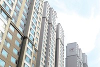 Trong vụ kiện đầu, Huyndai RNC Hà Tây đã thua kiện và phải nộp phạt hơn 5 tỷ đồng do chậm bàn giao nhà