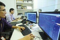 Nhà đầu tư nên cân nhắc mua cổ phiếu có triển vọng lợi nhuận quý II/2017 khả quan