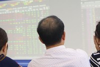 Chứng khoán phái sinh, kỳ vọng khai mở tháng 8