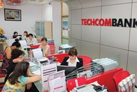 Ngân hàng ngoại thoái vốn hay thay đổi chiến lược?