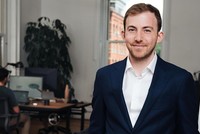 Michael Katchen không ủng hộ ý tưởng mua nhà. Ảnh: Wealthsimple