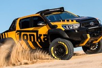 Toyota Hilux Tonka, “bò cạp sa mạc”