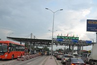 Nhìn từ việc trạm BOT Cai Lậy “vỡ trận“: BOT cần cách làm mới