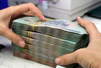 Tăng lương tối thiểu sẽ làm tăng tiêu thụ nội địa