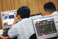 Nhà đầu tư không chỉ muôn thông tin chính xác, mà còn phải đầy đủ, kịp thời, tránh gây hiểu lầm