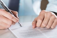 Để tránh rủi ro tương tự, nhà đầu tư cần đặc biệt lưu ý đến các điều kiện ràng buộc trong hợp đồng, hoặc ký văn bản đề nghị công ty xác nhận thay đổi chủ sở hữu cổ phần mới