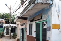 Khó có thể tìm được căn nhà có giá dưới 1 tỷ đồng ở TP.HCM hiện nay dù căn diện tích nhỏ nằm ở trong hẻm hẹp. Ảnh: Lê Thắng