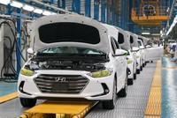 Dây chuyền lắp ráp xe du lịch tại Công ty Hyundai - Thành Công.