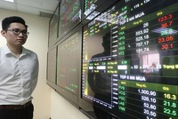 Chọn cổ phiếu EPS cao có dễ thắng?