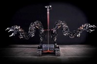 Guardian GT: robot với hai cánh tay dài hơn 2 m, nâng được 454 kg, vận hành nhờ cử động của người