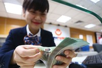Ngân hàng không ngóng nới room tín dụng