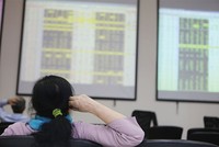 Càng về cuối năm nhà đầu tư càng cần thận trọng hơn trong việc lựa chọn cổ phiếu, cũng như sử dụng margin