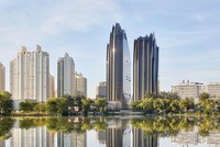 Chaoyang Park Plaza: Thiên nhiên giữa lòng phố