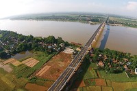 Quy hoạch hai bên sông Hồng theo hướng tạo lập đô thị hiện đại