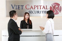 Khẩu vị dùng tiền của các “quán quân“