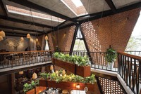 Quán cà phê Mưa Nơi ánh nắng ngập tràn