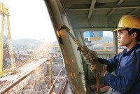 Sau cổ phần hóa, lợi nhuận trước thuế doanh nghiệp nhà nước tăng 49%