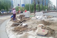 Hà Nội bêu tên các dự án phá nát vỉa hè