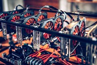 Card đồ hoạ (GPU) dùng cho khai thác tiền điện tử.