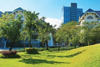 Dragon City được mệnh danh là “Khu đô thị Liên hợp quốc” ở TP.HCM vì được rất đông người nước ngoài lựa chọn. 