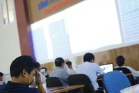 Tìm điểm cân bằng cho VN-Index