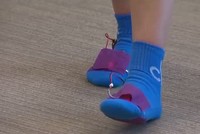 Bít tất thông minh hỗ trợ vật lý trị liệu qua Skype