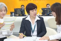 Bảo hiểm nhân thọ Việt Nam: Người “thay tên, đổi họ”, kẻ ngập ngừng