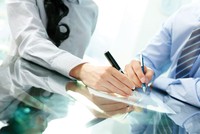 Có thể trong tương lai, khi công nghệ phát triển, hợp đồng giấy sẽ dần được thay thế bằng hợp đồng điện tử