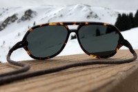 Kính mát siêu bền và không bao giờ rơi