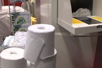 Tái chế giấy văn phòng đã qua sử dụng thành giấy vệ sinh