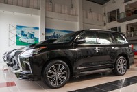 Lexus LX570 Super Sport giá gần 10 tỷ tại Việt Nam