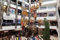 Trung tâm thương mại ở ngay dự án hoặc gần dự án nhà ở chính là một giá trị gia tăng thêm cho dự án chung cư