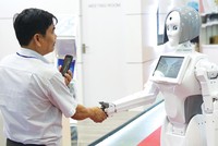 Rô-bốt sử dụng AI tại Triển lãm Vietnam AutoExpo 2018 diễn ra tại Hà Nội vào đầu tháng 6 vừa qua