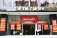 Nếu không ngồi lại với nhau và tìm được tiếng nói chung, mâu thuẫn chung cư sẽ không thể kết thúc. Ảnh: Thanh Huyền