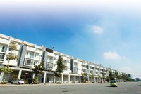 Phân khúc nhà phố thương mại đang có sức hút lớn với giới đầu tư có tiềm lực tài chính mạnh. Ảnh: Lê Toàn