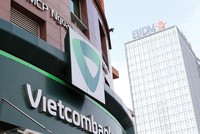 Tăng vốn để đáp ứng chuẩn Basel II đang là đòi hỏi cấp thiết đối với các ngân hàng thương mại lớn như Vietcombank, BIDV.... Ảnh: Đức Thanh