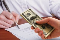 Người dân, doanh nghiệp vẫn gặp khó trước các thủ tục hành chính do tình trạng nhũng nhiễu, tiêu cực còn diễn ra