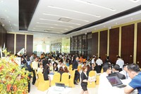 Nhu cầu về nhà ở và đầu tư bất động sản vẫn rất lớn, nhưng nguồn cung đang bị tắc. Ảnh: Gia Huy 