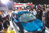 VinFast và Vsmart - hai thương hiệu của Vingroup là điển hình cho NEM. Trong ảnh: Giới thiệu mẫu xe VinFast. Ảnh: Dũng Minh