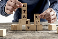 Dành cho các bạn trẻ: Chọn làm thuê hay khởi nghiệp?