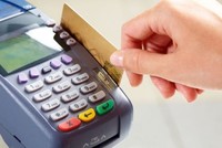 Hình thức thanh toán không dùng tiền mặt ngày càng phổ biến ở nhiều lĩnh vực