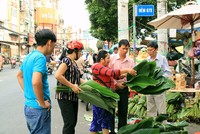 Chợ lá dong Sài Gòn hẩm hiu chiều Tết